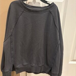 Relaxed Black Women’s Pullover Sweatshirt